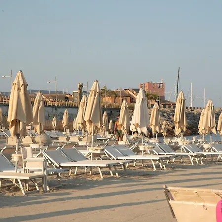 Garden Lido Otel 4*