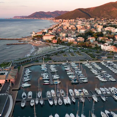 Garden Lido 4* Loano