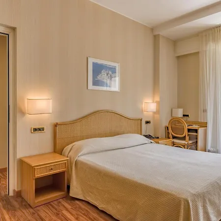 Garden Lido 4* ロアーノ