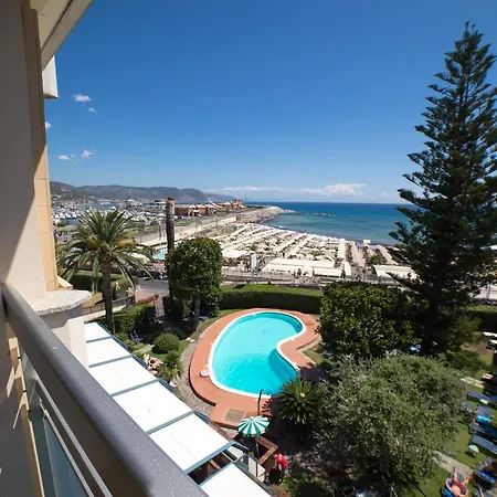Garden Lido 4* Loano